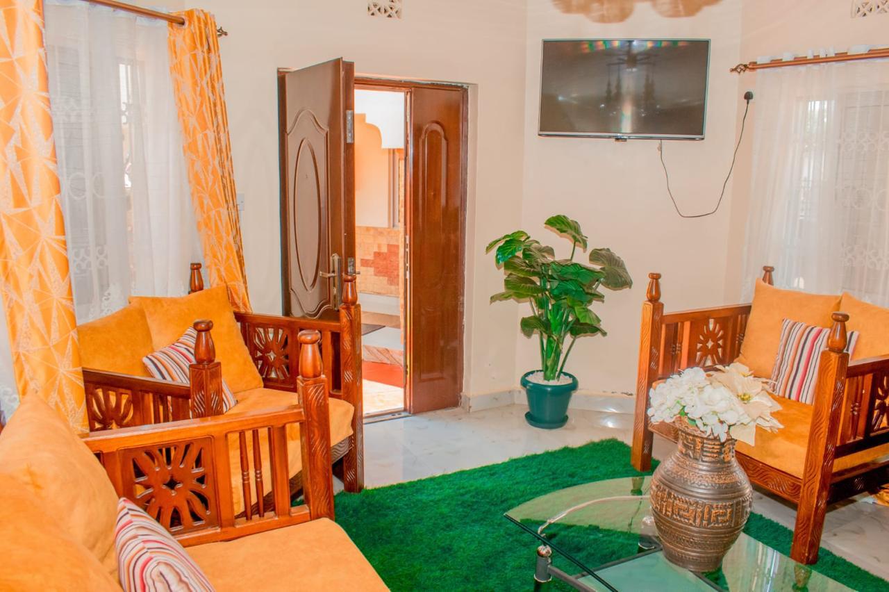 Zigih Hotel room front view